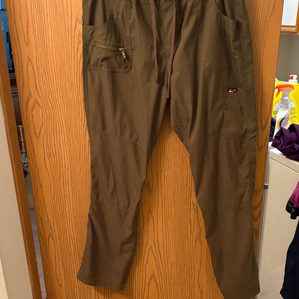 Koi scrub pants